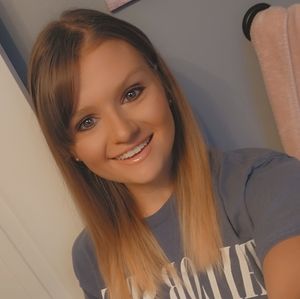 Meet your Posher, Holly